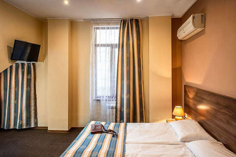 Lviv Central Jam Hotel Luaran gambar